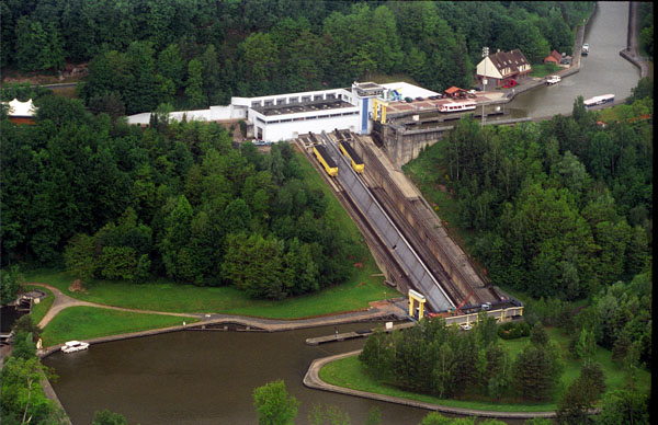 Vue aérienne du plan incliné. Saint-Louis/Arzviller